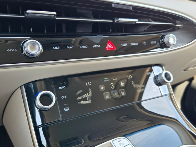 2027 Genesis GV70