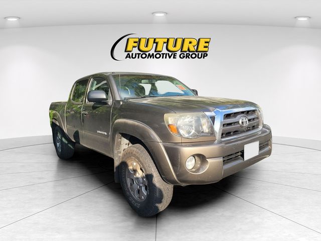 Gray 2009 Toyota Tacoma Pickup Truck Four-Wheel Drive 5-Speed Automatic Overdrive