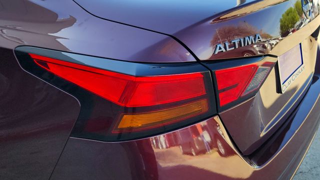 2025 Nissan Altima
