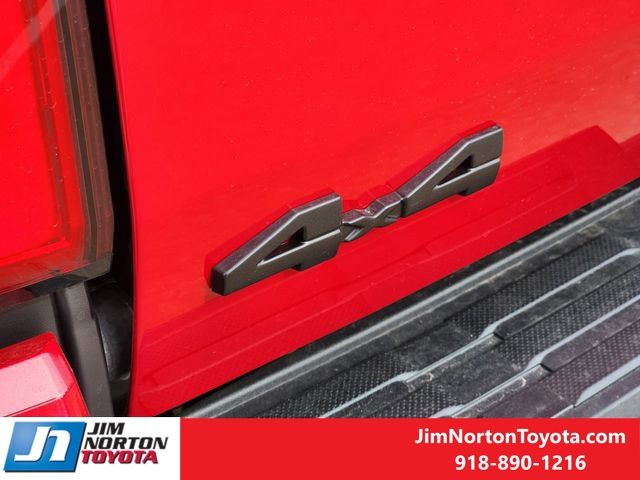 2026 Toyota Tacoma SR5 - Photo 9