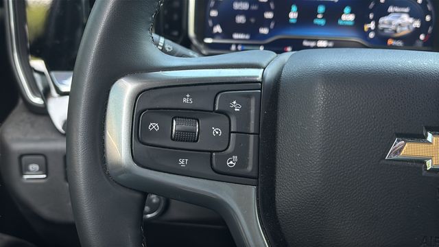 Used 2025 Black Chevrolet LT image 17