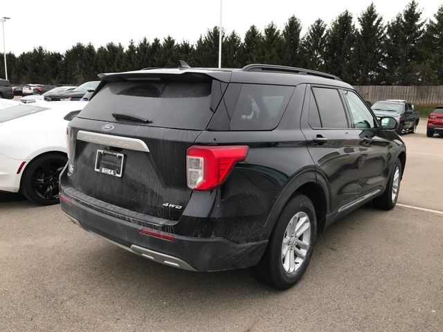 2022 Ford Explorer XLT 2