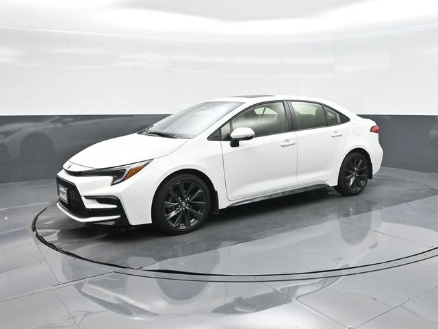 2025 Toyota Corolla SE Hybrid CVT's photo
