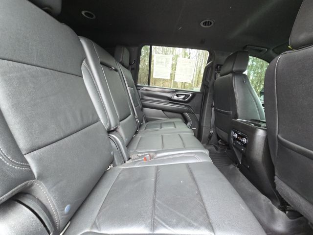 2022 Chevrolet Suburban LT:168357A