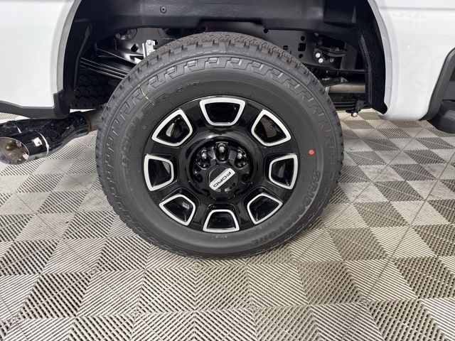 2025 Avalanche Ford Super Duty F-250 SRW Platinum 4X4 Truck