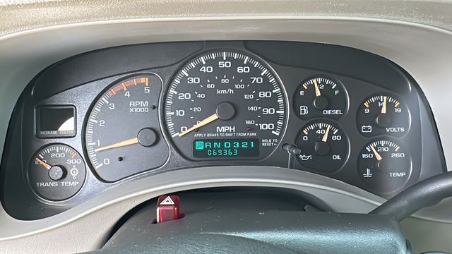 2002 Chevrolet Silverado 2500HD LT 38