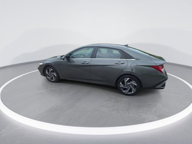 Used 2024 Amazon Gray Hyundai Limited image 5