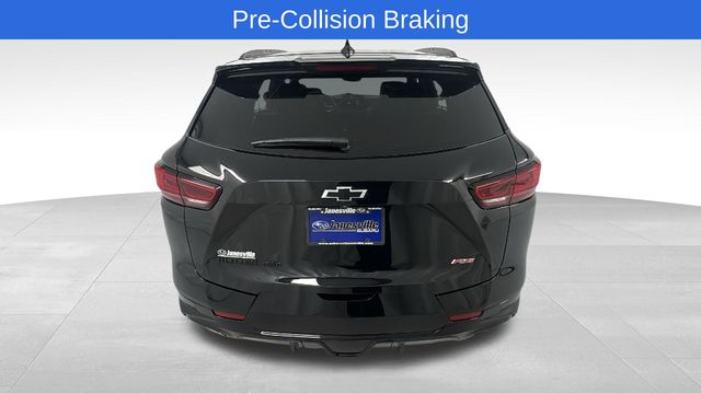 View vehicle photo 4