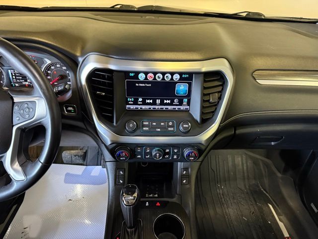2017 GMC Acadia SLT-1 photo