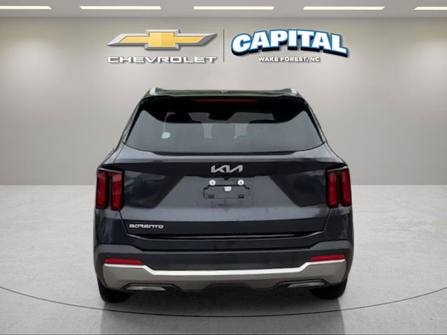 Used 2025 Gray Kia S image 5