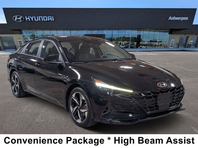 Onyx Black 2023 Hyundai Elantra Sedan Front-Wheel Drive Continuously Variable Transmission