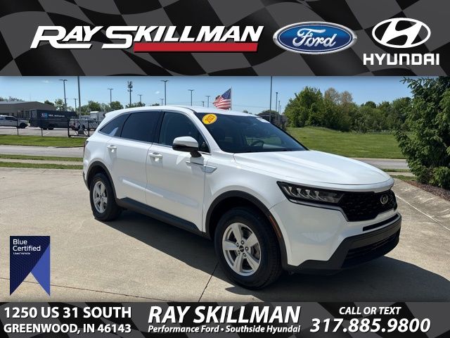 White Pearl 2023 Kia Sorento LX AWD SUV / Crossover All-Wheel Drive 8-Speed Automatic
