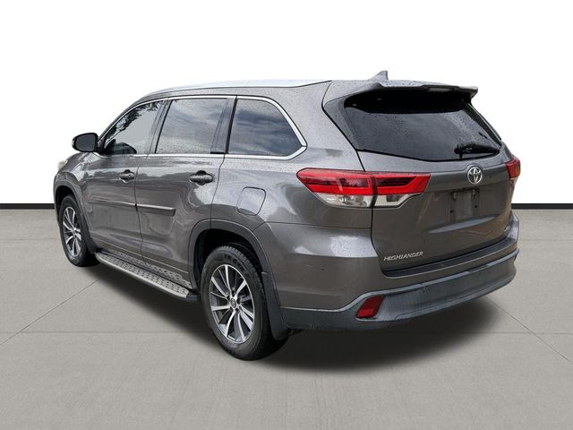 2017 Toyota Highlander XLE Gray at Autostrade