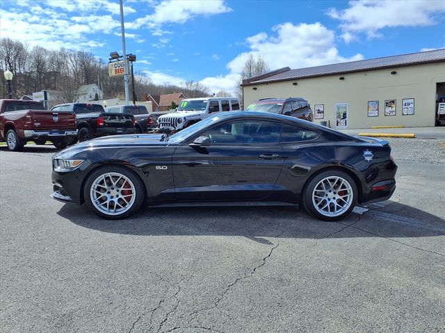 Used 2017 Black Ford GT Premium image 4