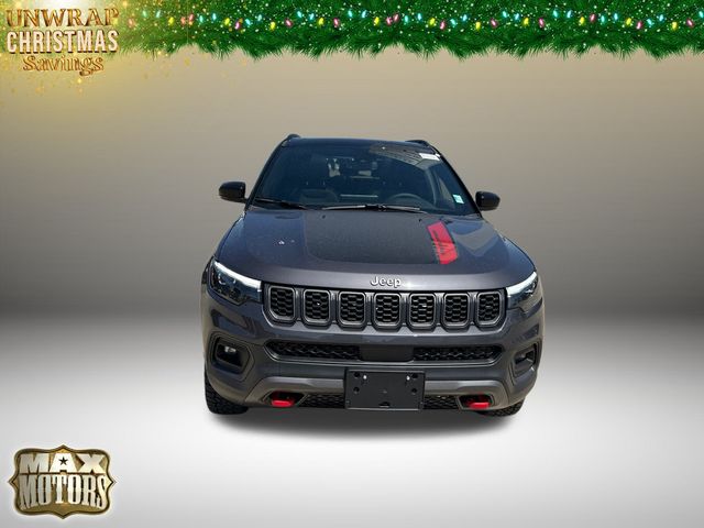 2024 Jeep Compass Trailhawk 2