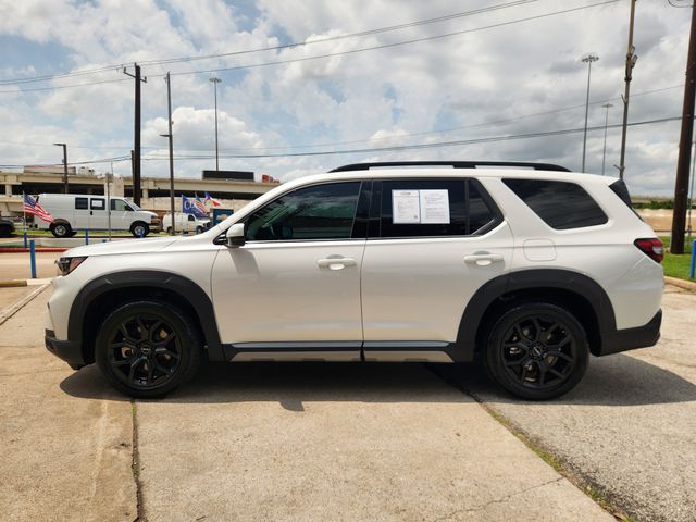 2025 Honda Pilot Touring  at Community Honda