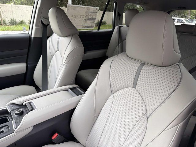 New 2026 Toyota Grand Highlander SUV