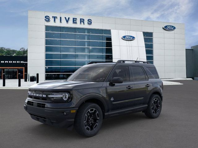 2024 Ford Bronco Sport Outer Banks 2