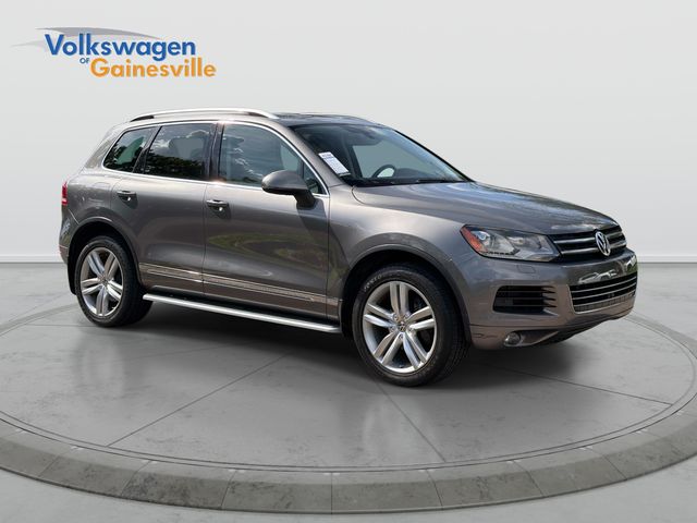 Canyon Gray Metallic 2014 Volkswagen Touareg SUV / Crossover  8-Speed Automatic