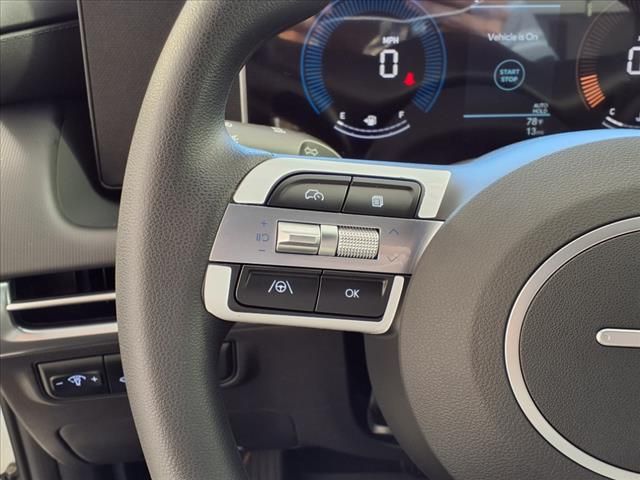 2025 Hyundai Santa Cruz SE photo