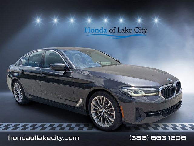 Gray (Dark Graphite Metallic) 2022 BMW 5 Series Sedan All-Wheel Drive 8-Speed Automatic