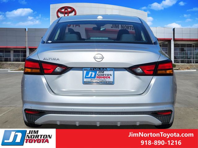 Used 2025 Nissan Altima Sedan