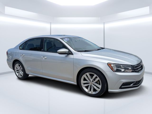 Silver 2019 Volkswagen Passat Sedan Front-Wheel Drive 6-Speed Automatic