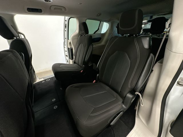 2022 Chrysler Voyager LX White at Phil Fitts Ford