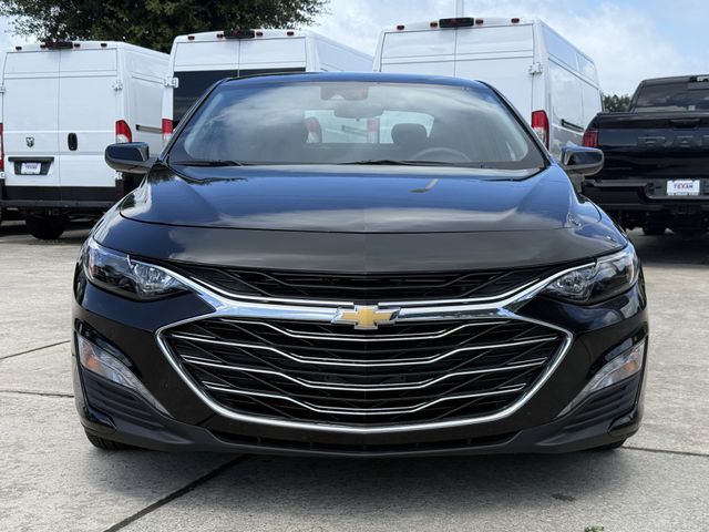2024 Chevrolet Malibu LT - 8
