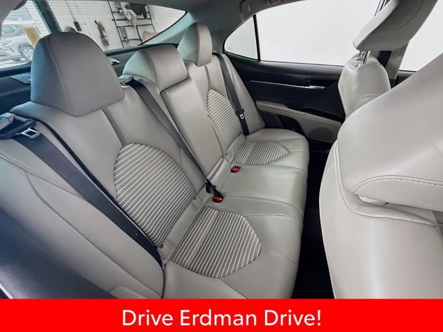 Used 2020 Toyota Camry Hybrid Sedan