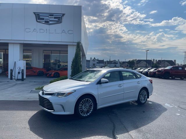 White (Blizzard Pearl) 2018 Toyota Avalon Sedan Front-Wheel Drive 6-Speed Automatic