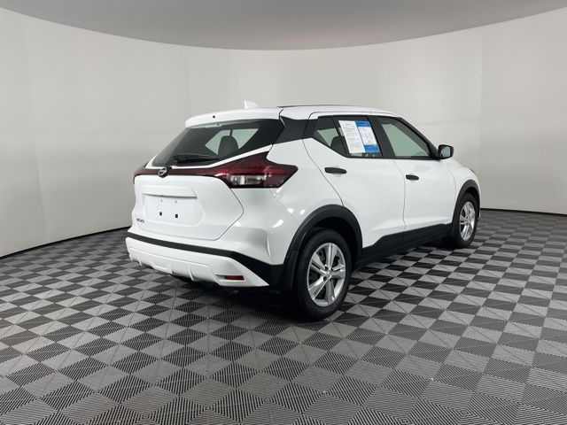 2023 Nissan Kicks S 10