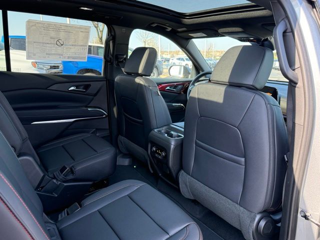 new 2026 Chevrolet Traverse car, priced at $53,620
