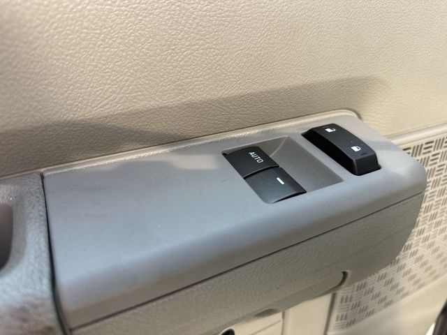 New 2027 White Ford 16FT BOX/LIFTGATE image 20