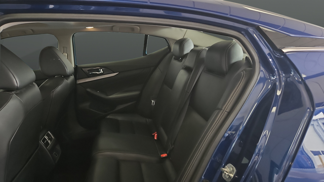 Used 2018 Deep Blue Pearl Nissan 3.5 SL image 22