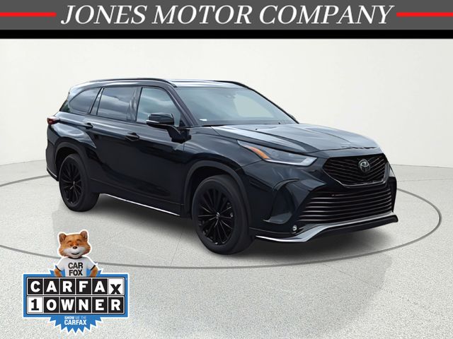 Midnight Black Metallic 2025 Toyota Highlander XSE AWD SUV / Crossover All-Wheel Drive 8-Speed Automatic