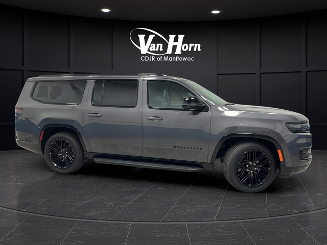 Used 2024 Baltic Gray Metallic Clearcoat Jeep Series II image 8