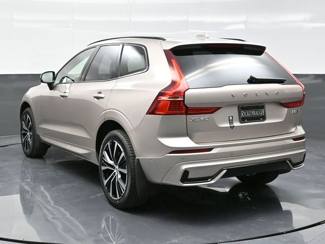 2025 Volvo XC60  photo