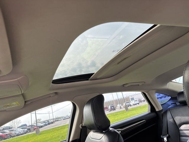 2017 Ford Fusion SE photo