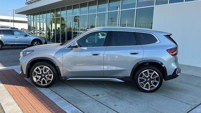 2025 BMW X1 xDrive28i 3