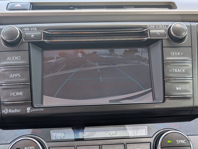 2014 Toyota RAV4 - Image 25