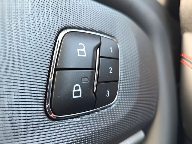 Used 2025 Ford Explorer SUV