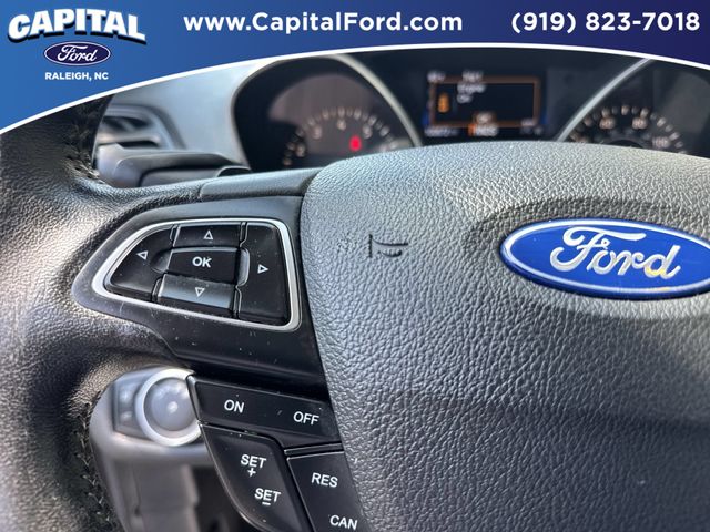 Used 2017 Red Ford SE image 23