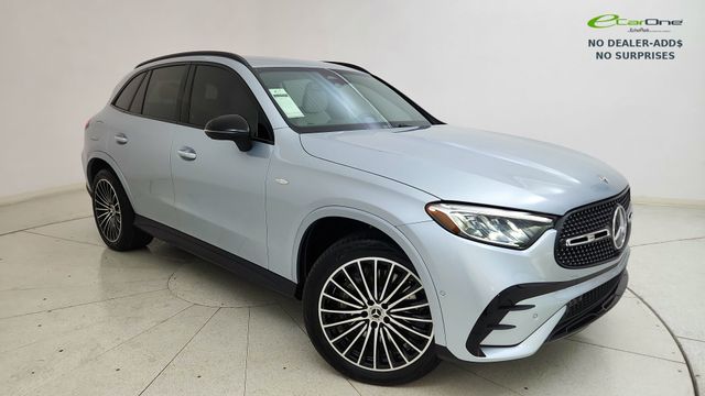 Cirrus Silver Metallic 2025 Mercedes-Benz GLC SUV / Crossover All-Wheel Drive 9-Speed Automatic