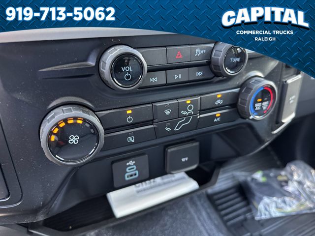 2025 Ford F-550 Super Duty Chassis Cab XL - Photo 29