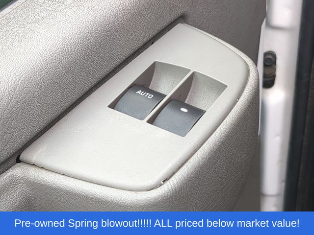 Used 2016 White Chevrolet Work Van image 22