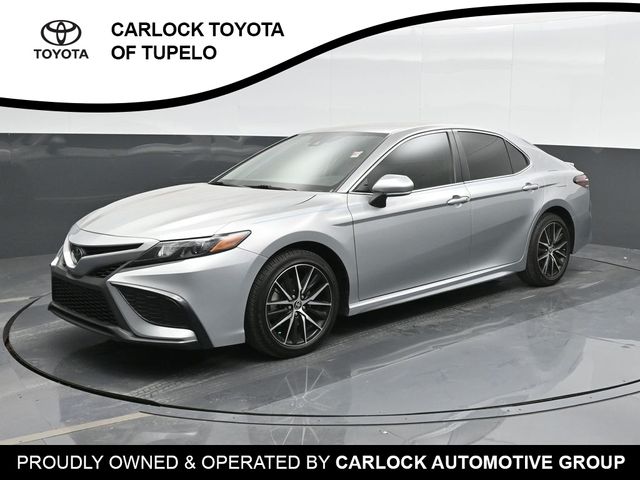 2022 Toyota Camry SE 6