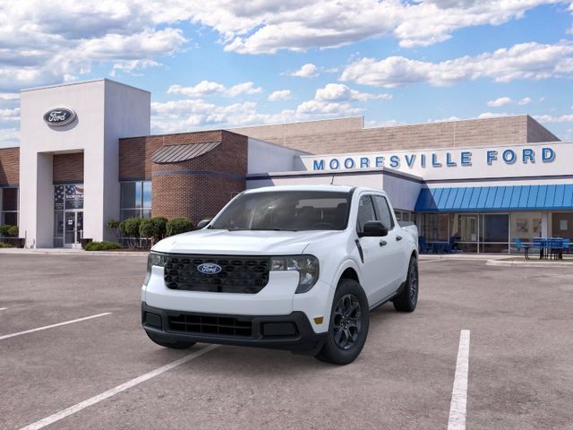New 2026 White Ford XLT image 2