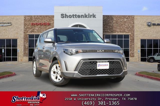 2023 Kia Soul 2.0L LX IVT's photo