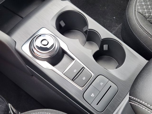 2025 White Ford Escape Active FWD SUV
